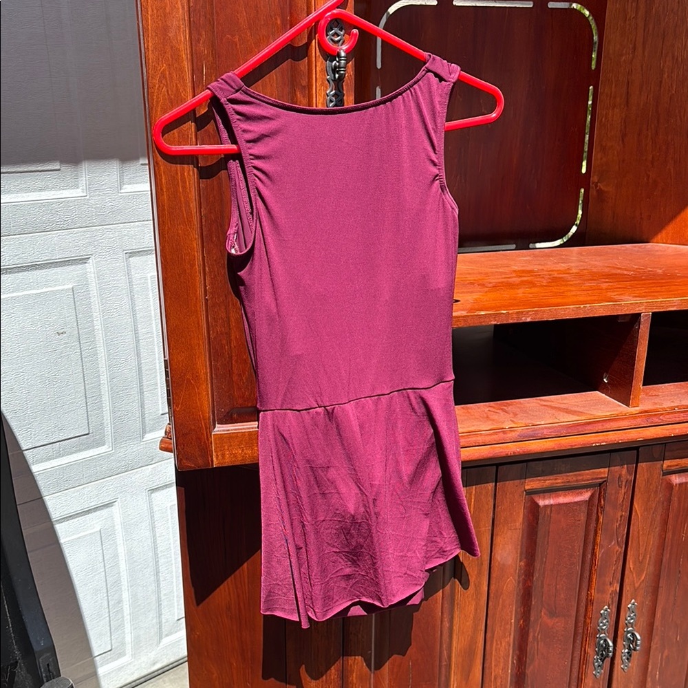 Burgundy Sleeveless dance dress